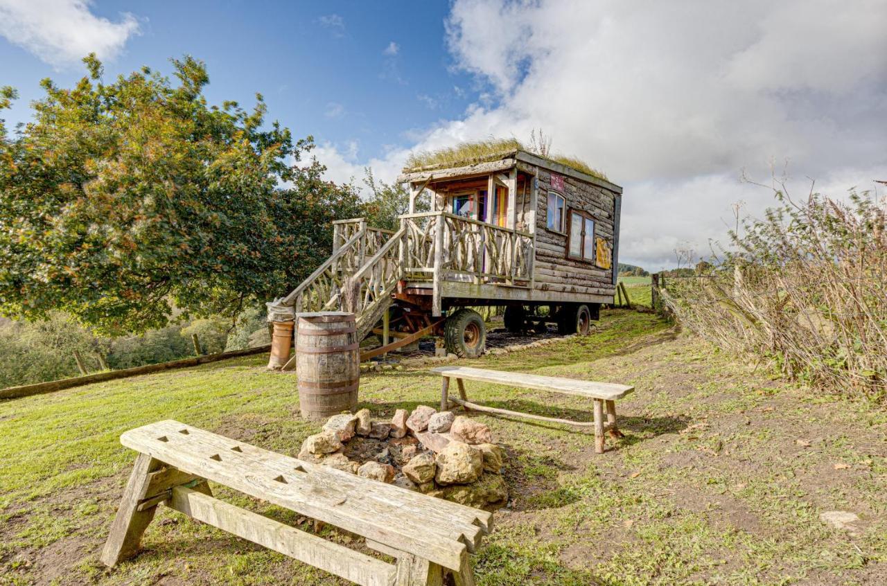 2X Double Bed - Glamping Wagon Dalby Forest Scarborough Buitenkant foto